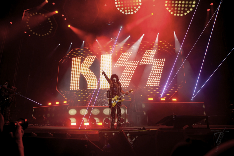KISS