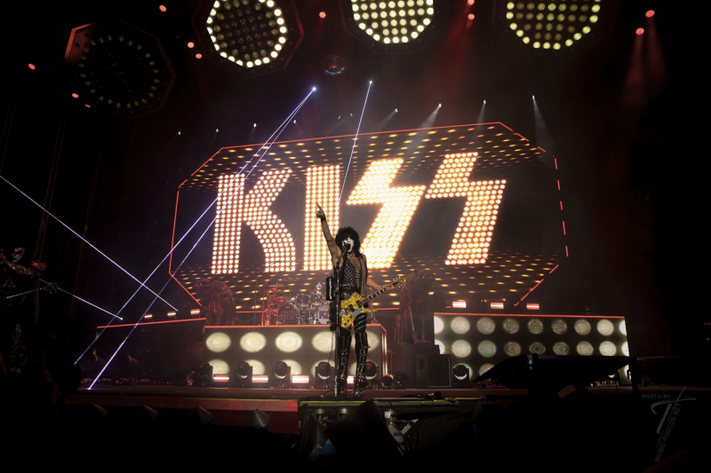 KISS